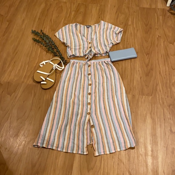 Angie Multicoloured Skirt and Crop Top Set - Picture 2 of 7